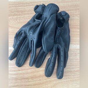 Black Leather Women’s Gloves